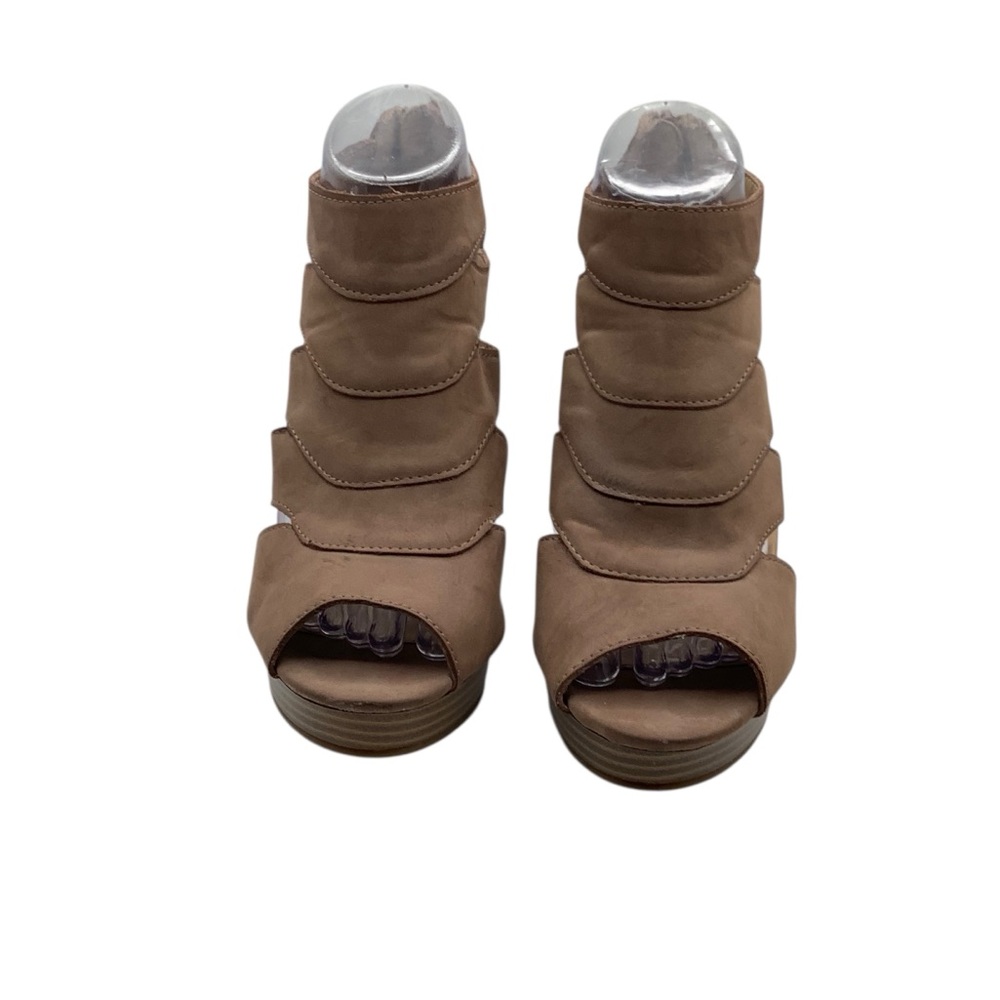 Unlisted Stylish Brown Women's Shoes size 7.5